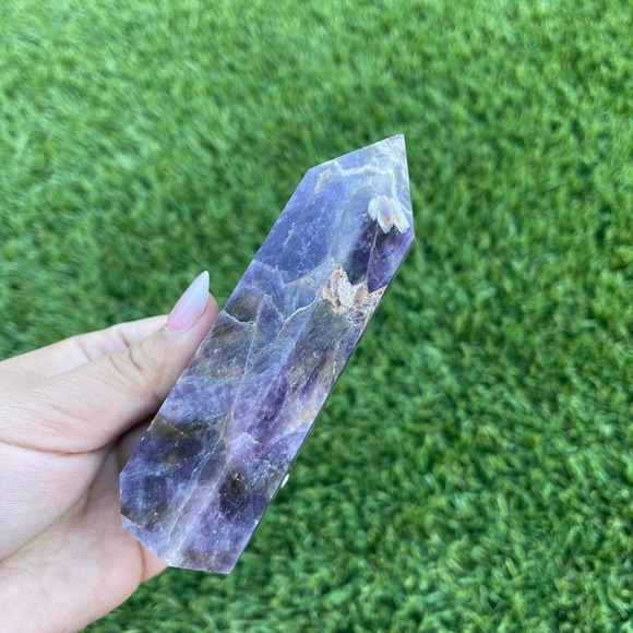 Amethyst Tower - Picture 3 of 11